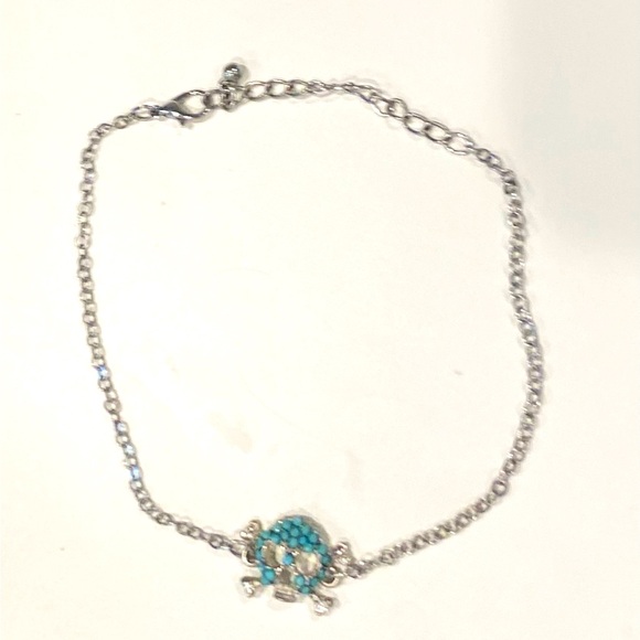 Women’s Girl’s Silver Tone Blue Skull and Crossbones Bracelet 11.5 - Picture 3 of 6